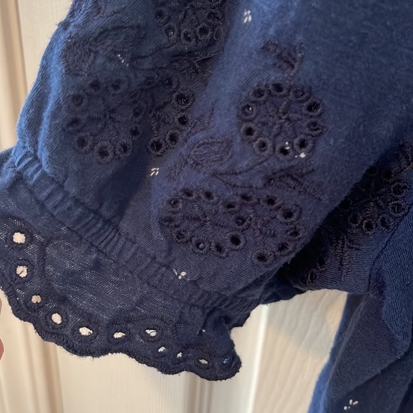 Gorgeous Navy Ruffled top - Picture 3 of 3